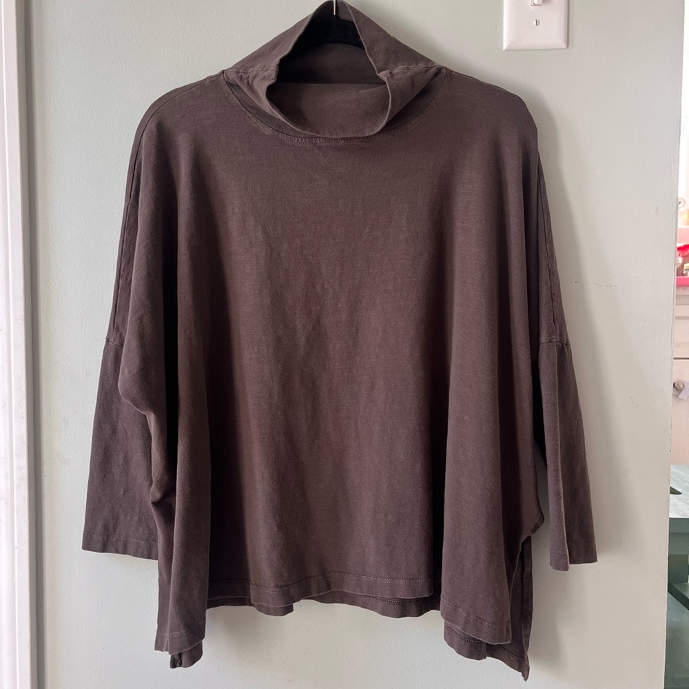 Mersea Catalina turtleneck tee soft clay brown medium - Picture 3 of 9